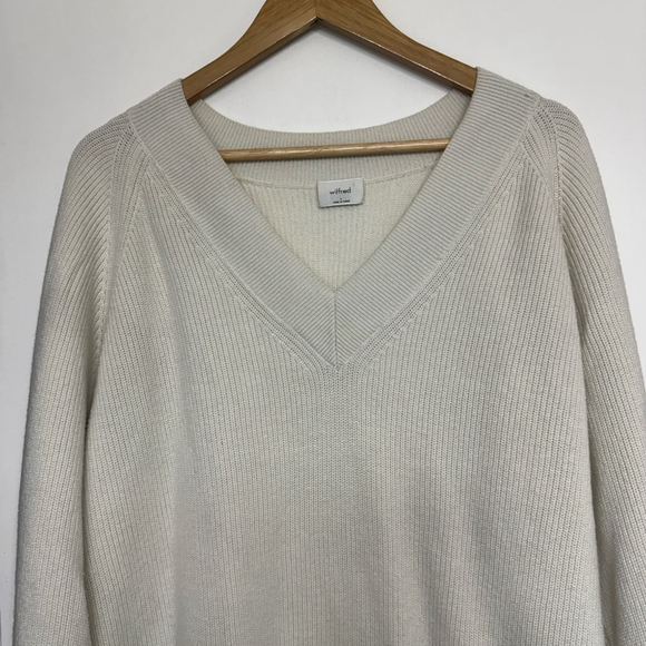 Wilfred Aritzia Ivory Merino Wool Blend V-Neck Sweater Women’s Large - Picture 3 of 11